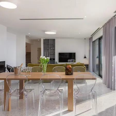 Sole Dance Villa